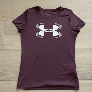 Under Armour women’s UA logo short sleeve Size XS (loose fit)